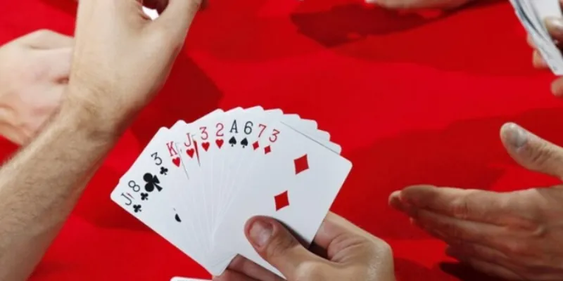 Mẹo xếp bài tiến lên hiệu quả – Tăng cơ hội thắng từng ván 3 Mẹo xếp bài tiến lên cơ bản cho người mới bắt đầu